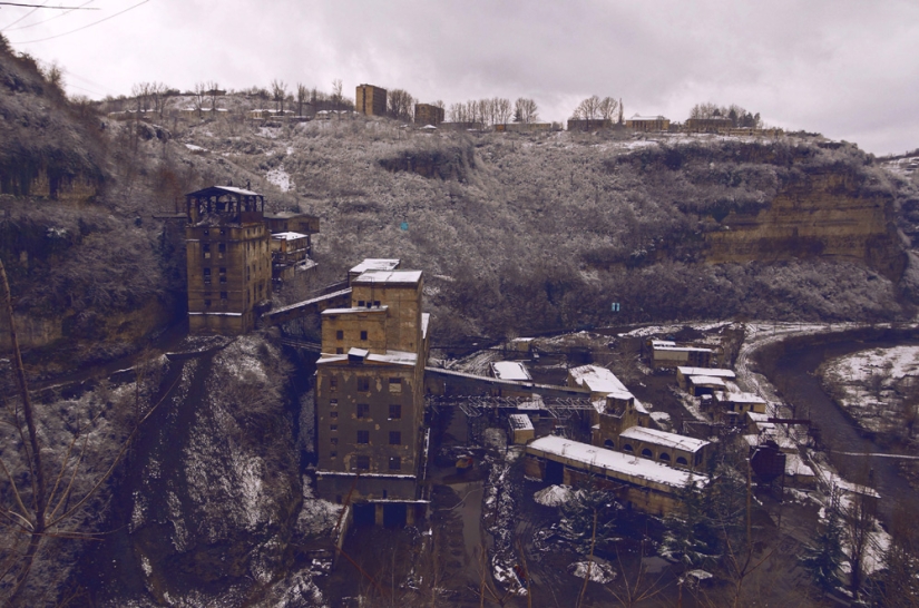 Chiatura is a disappearing city in Georgia