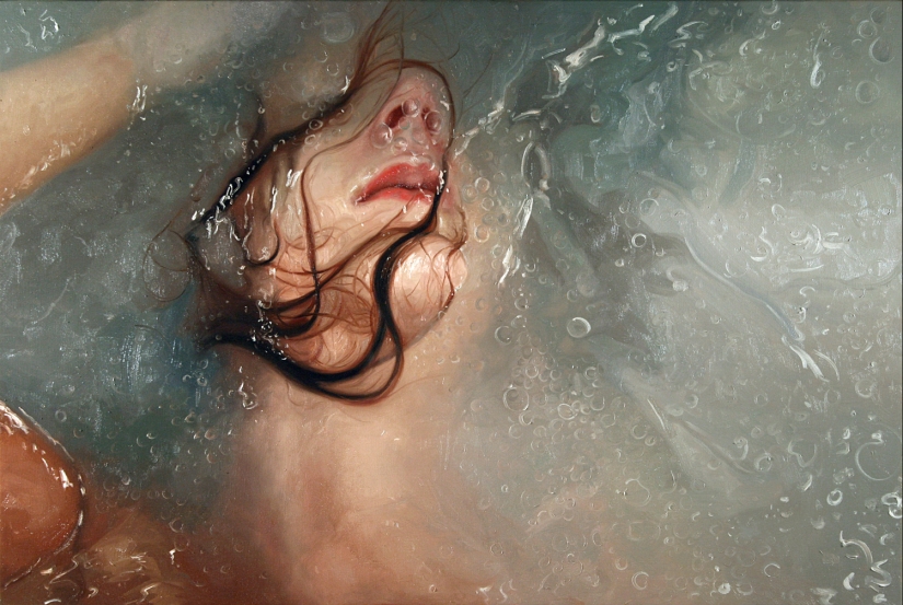 Chicas mojadas en pinturas sensuales de la artista Alissa Monks