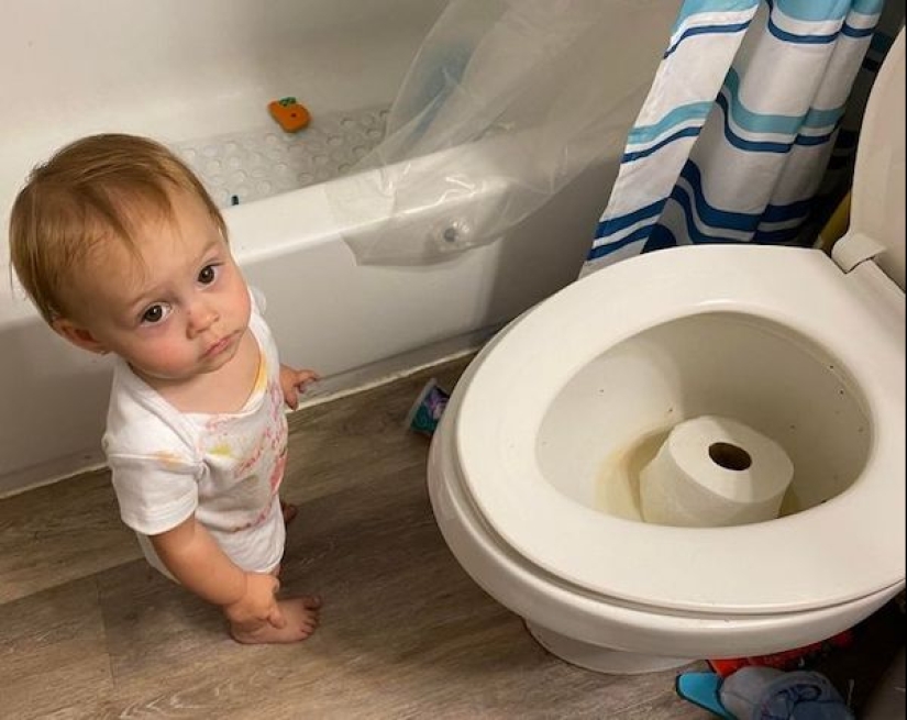 Children are a walking disaster, and here are 22 photo evidence