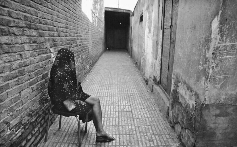 Citadel of Debauchery: what the red light district of Tehran looked like