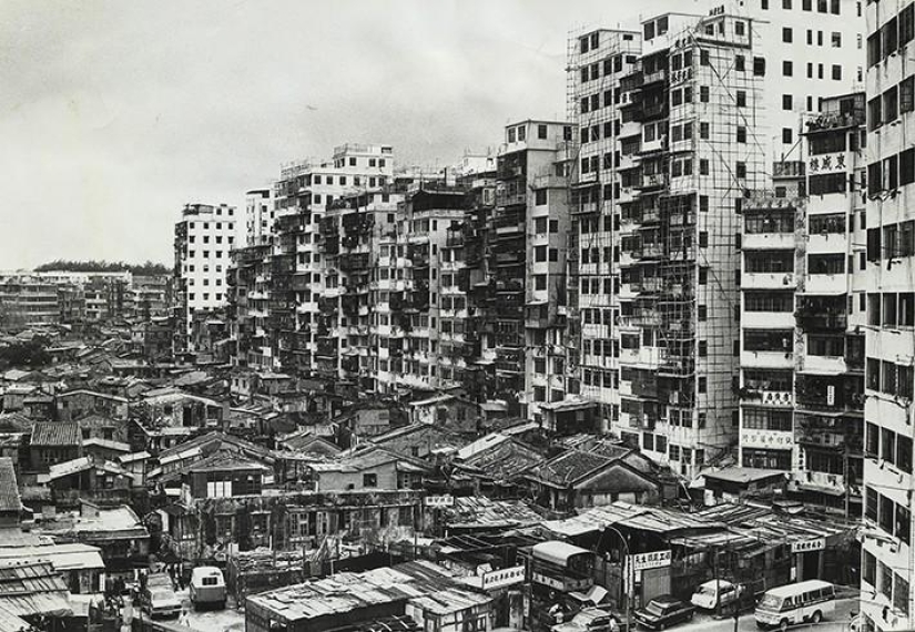 City of Darkness: The amazing fate of the fortress city of Kowloon