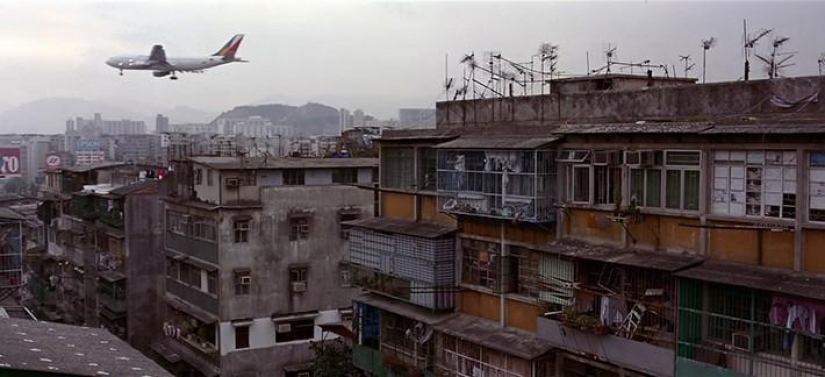 City of Darkness: The amazing fate of the fortress city of Kowloon