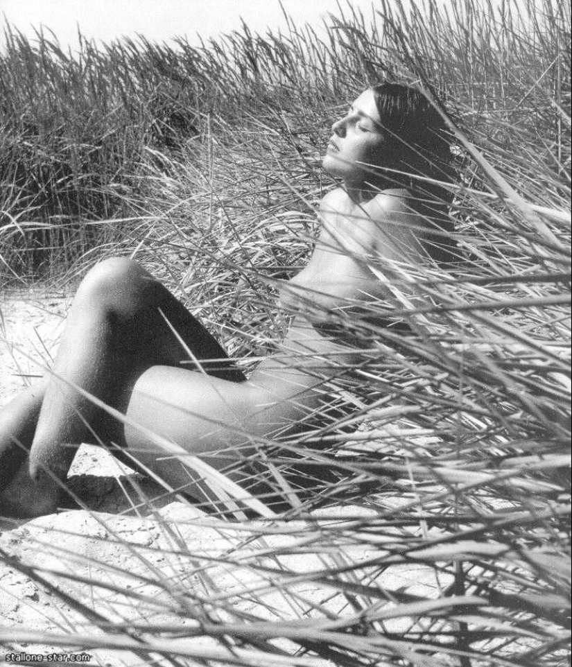 Classics of Soviet eroticism by Lithuanian photographer Rimantas Dihavicius