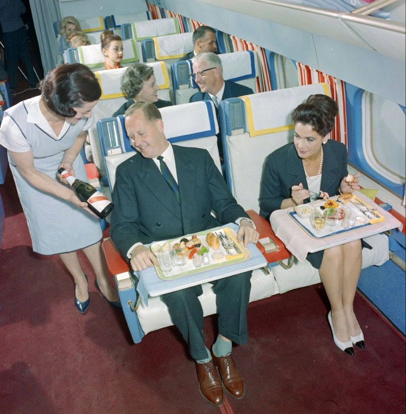 Cómo era la clase ejecutiva de una aerolínea suiza en los años 60