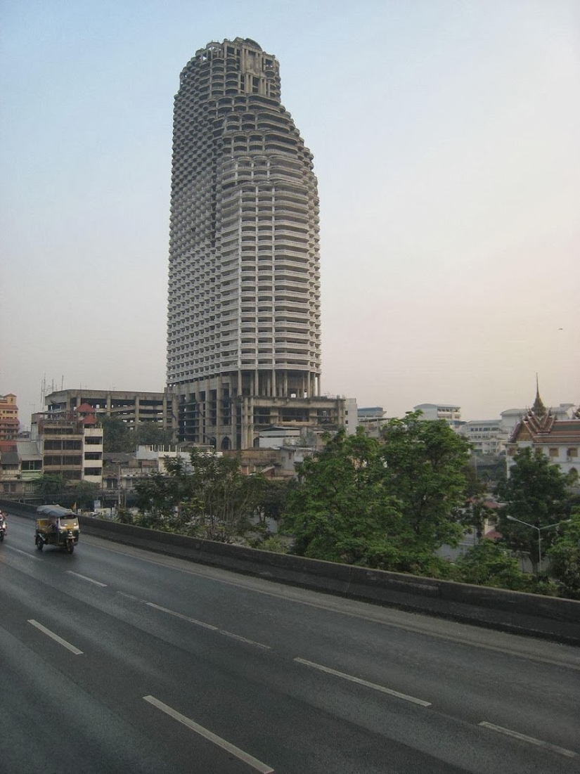 Cómo es la Torre Satorn, el rascacielos abandonado más grande del mundo