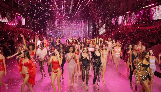 Cómo fue el esperado desfile de Victoria&#39;s Secret 2024