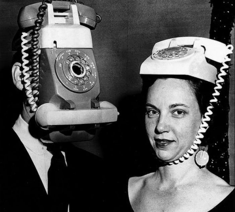 Cómo la gente esperaba los teléfonos móviles: 18 fotos del pasado