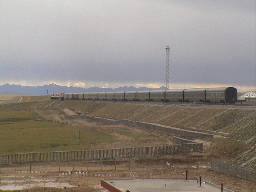 Cómo los chinos construyeron el ferrocarril al Tíbet