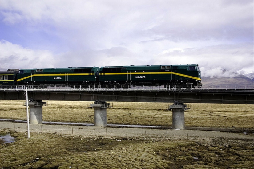 Cómo los chinos construyeron el ferrocarril al Tíbet