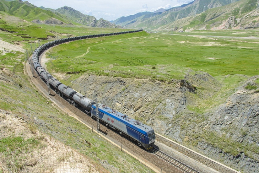 Cómo los chinos construyeron el ferrocarril al Tíbet