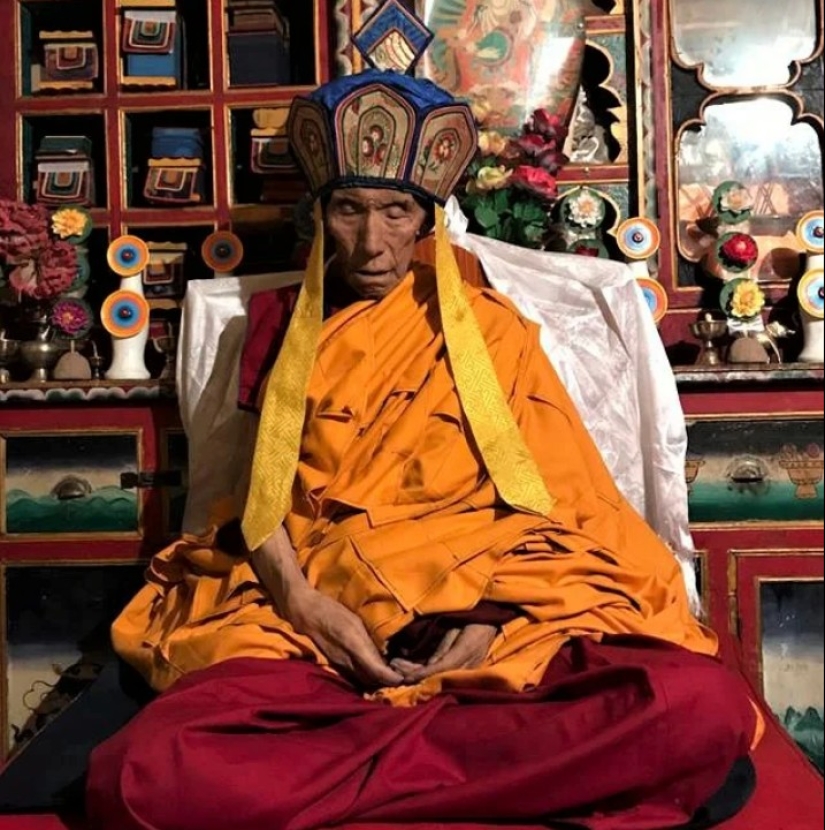 Cómo los Monjes Tibetanos Muertos Desconcertaron a la Ciencia al Negarse a Descomponerse