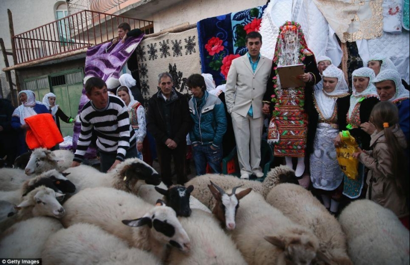 ¿Cómo se celebran las bodas de los montañeses musulmanes búlgaros?