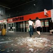 Cómo vivía el Liverpool a principios de los 80: fotos sinceras del controvertido fotoperiodista Martin Parr