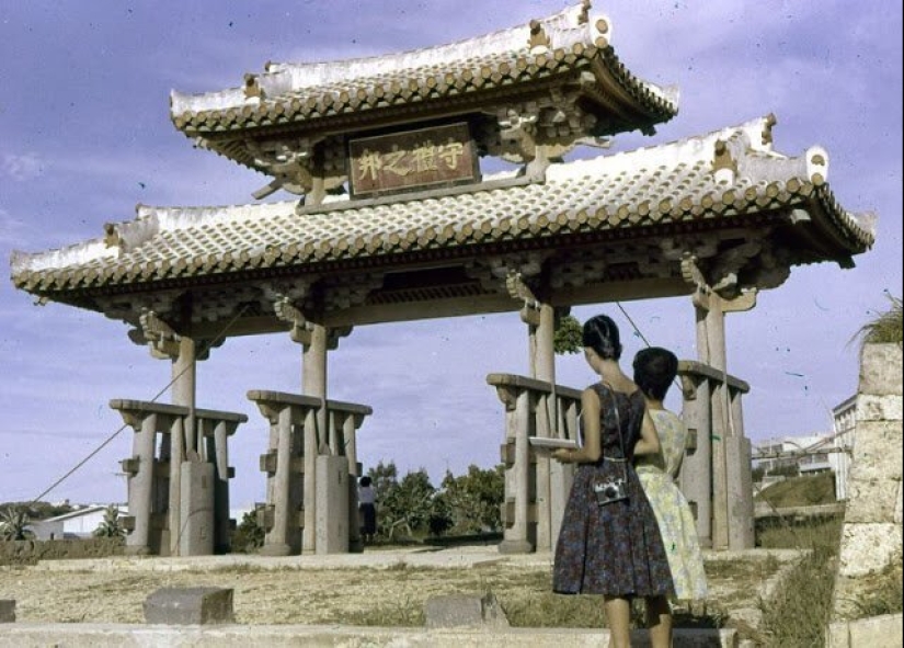 Color photographs of Japan in the beginning of 1950