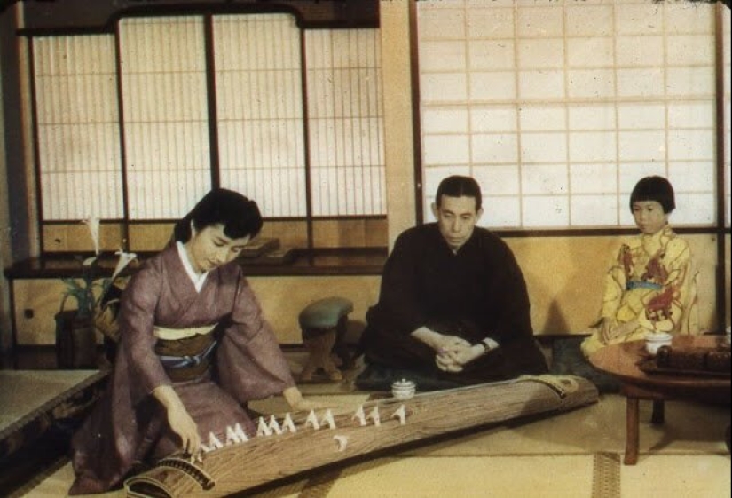 Color photographs of Japan in the beginning of 1950