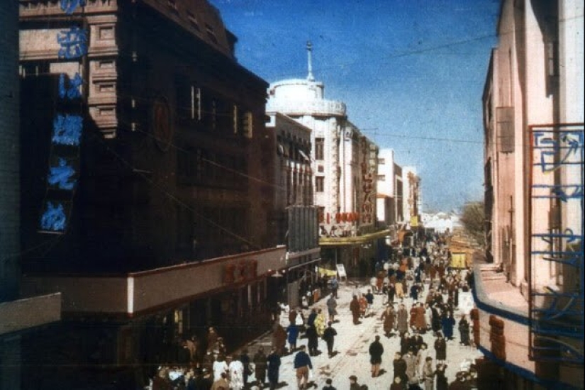 Color photographs of Japan in the beginning of 1950