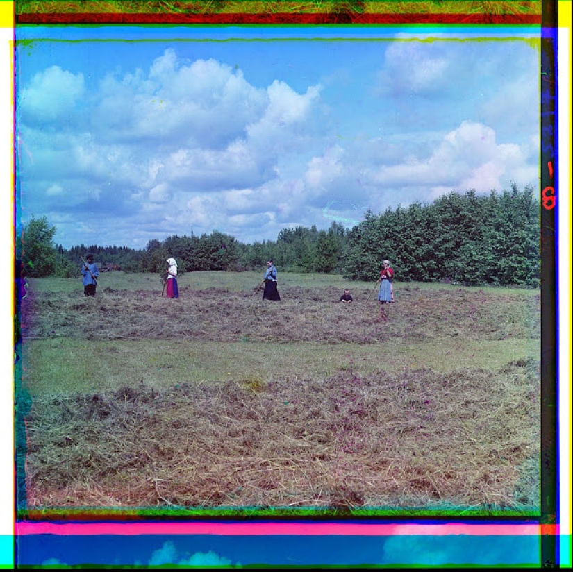 Color photographs of women of the Russian Empire at the beginning of the XX century