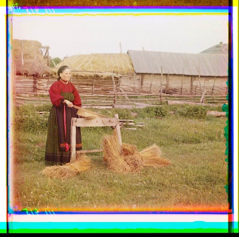 Color photographs of women of the Russian Empire at the beginning of the XX century