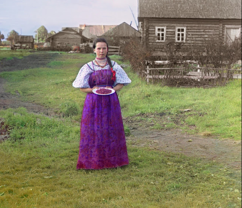 Color photographs of women of the Russian Empire at the beginning of the XX century