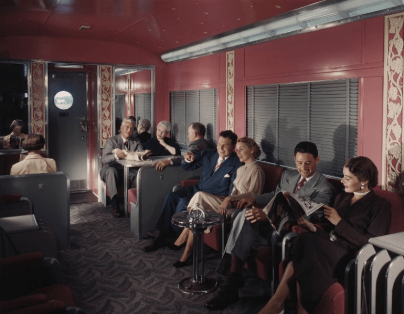 Comfort and luxury on the rails: here's what train travel in the United States looked like in the 1950s