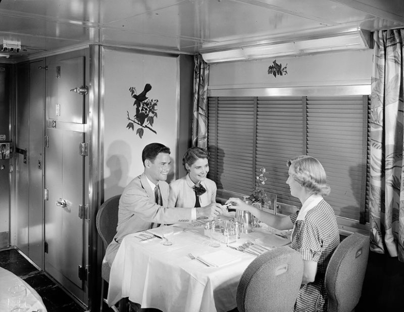 Comfort and luxury on the rails: here's what train travel in the United States looked like in the 1950s