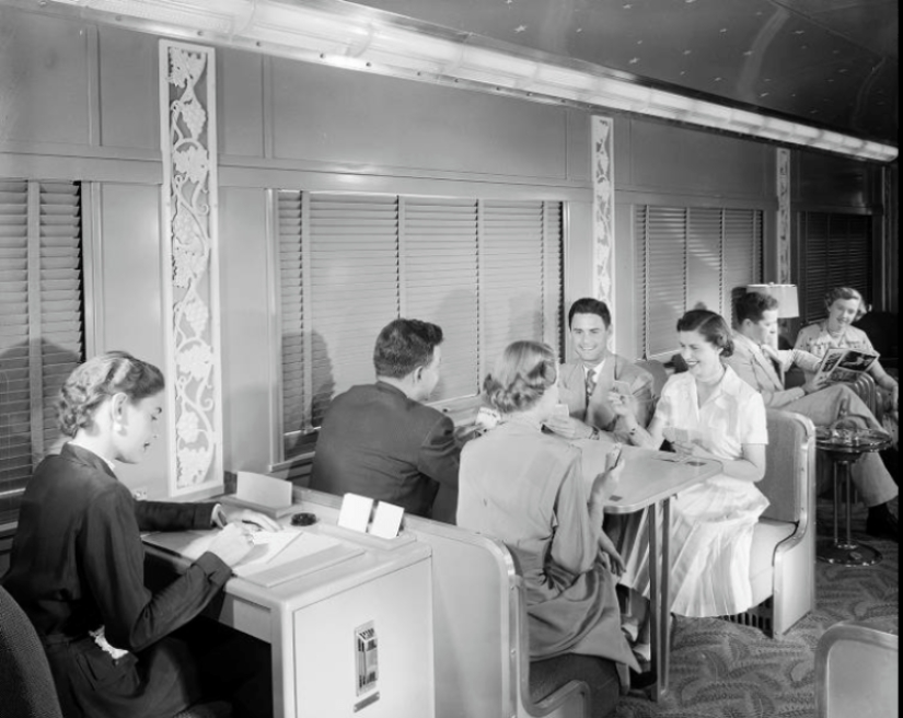 Comfort and luxury on the rails: here's what train travel in the United States looked like in the 1950s