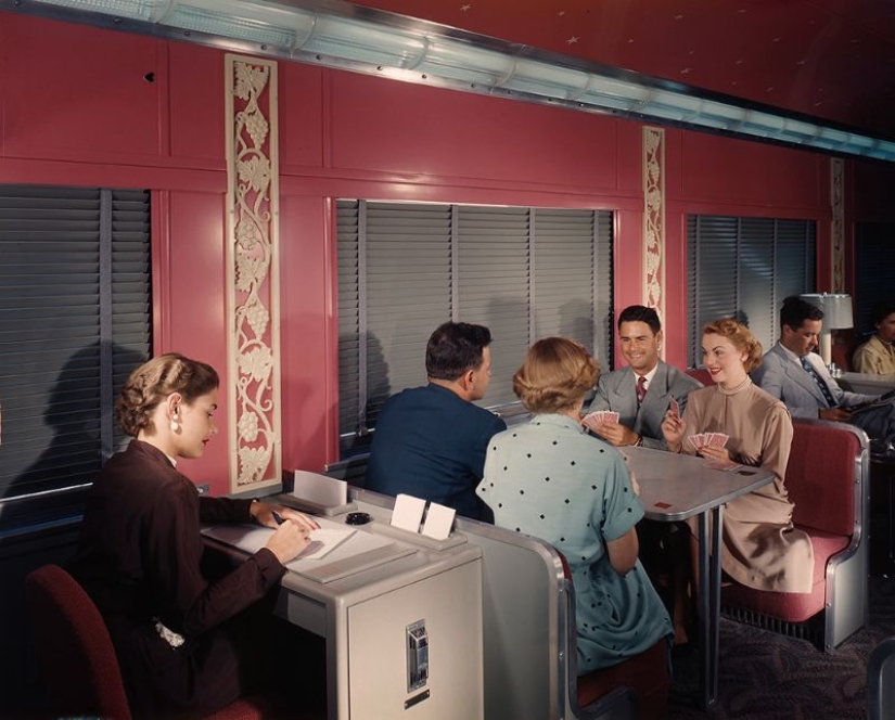 Comfort and luxury on the rails: here's what train travel in the United States looked like in the 1950s