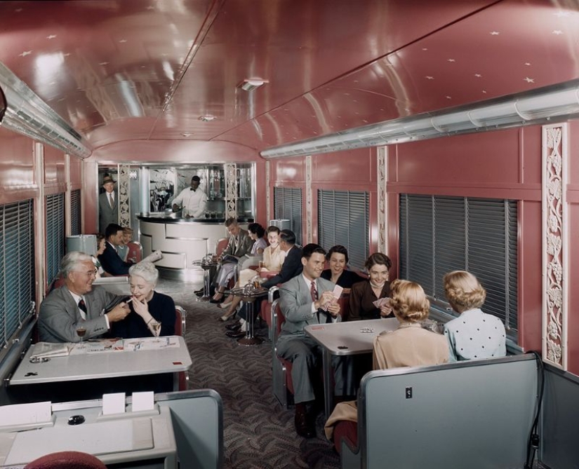 Comfort and luxury on the rails: here's what train travel in the United States looked like in the 1950s