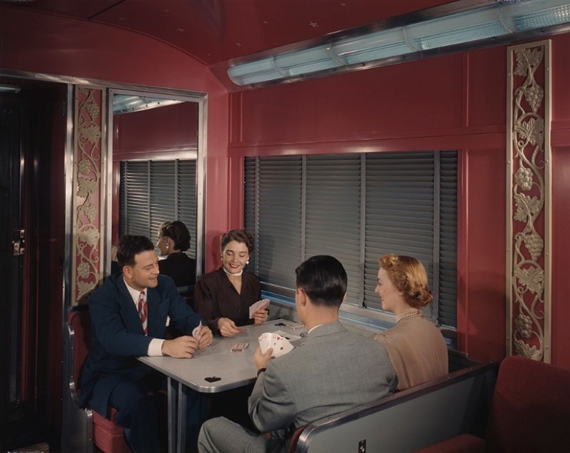 Comfort and luxury on the rails: here's what train travel in the United States looked like in the 1950s