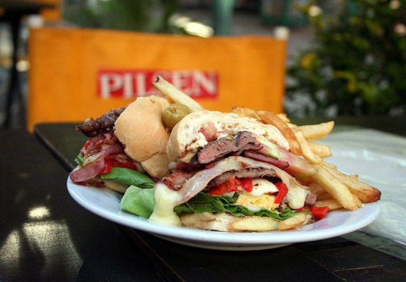 Comida callejera, para la que debe olvidarse de la dieta