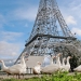 Como madera contrachapada sobre París: 15 Torres Eiffel de las extensiones de la Madre Rusia