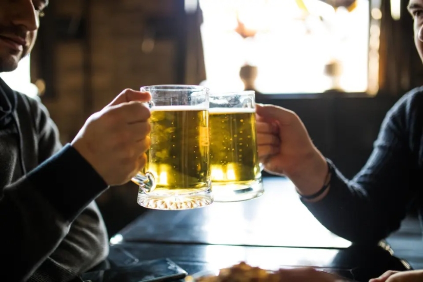 Consuelo en el fondo del vaso: cuánto alcohol se puede consumir sin dañar la salud