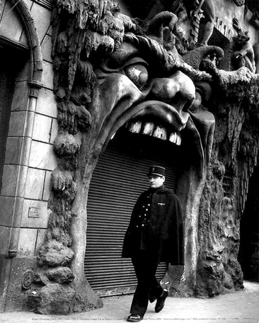 Creepy Parisian clubs that were lit up before it became mainstream