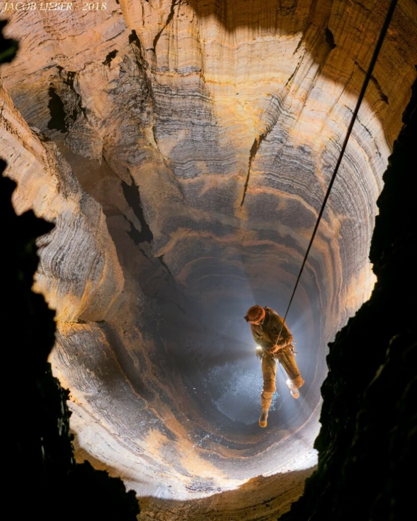 Crow Cave: un misterioso y mortal &quot;Everest subterráneo&quot;