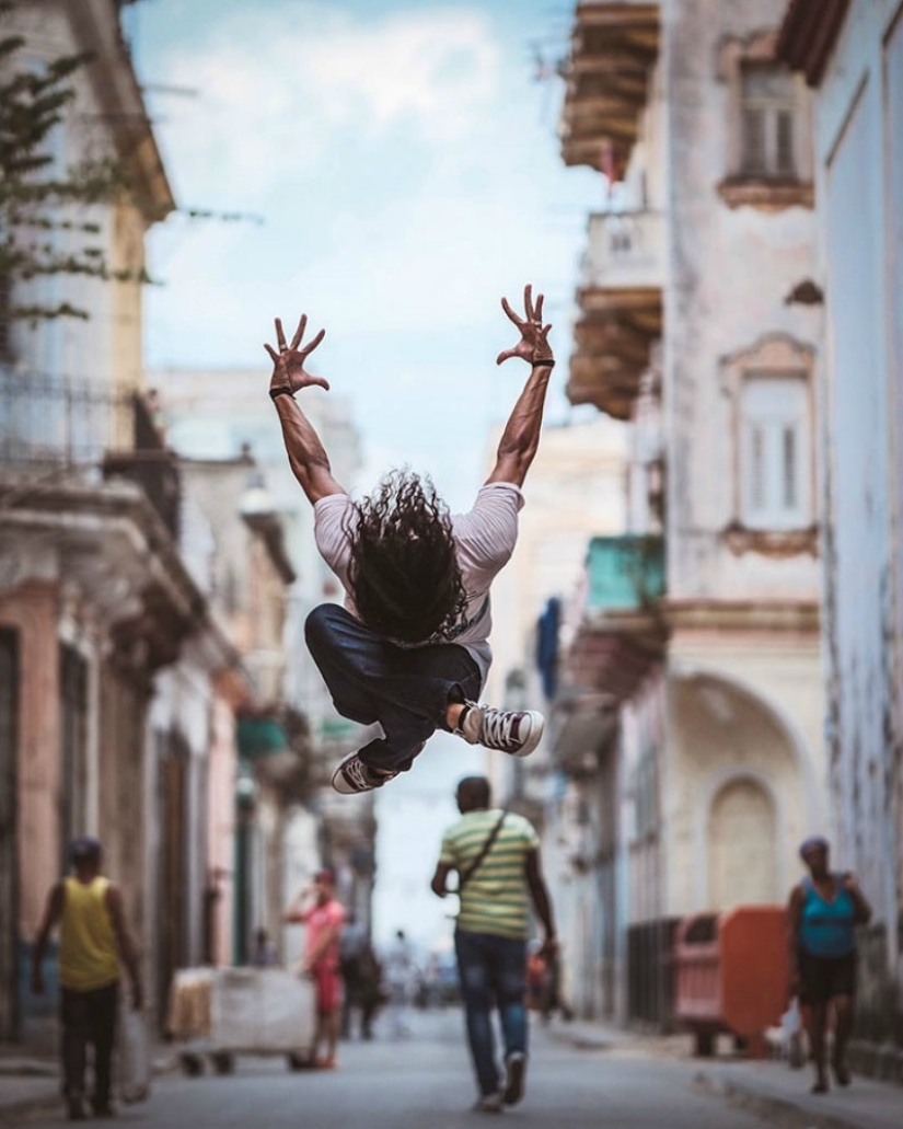 Cuban passion and Russian Ballet School: street shots of dancers