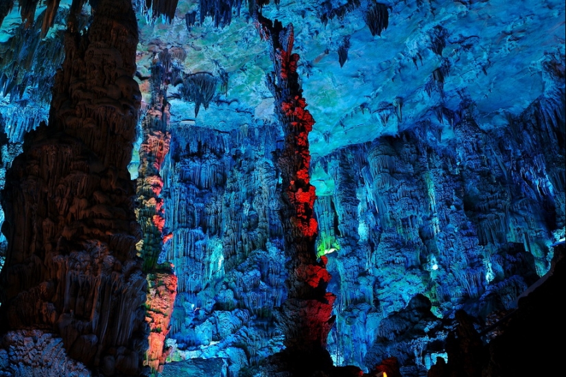 Cueva de la Flauta de Caña