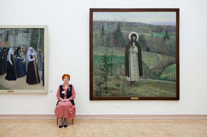 Curious photo series " Caretakers of Russian Museums»