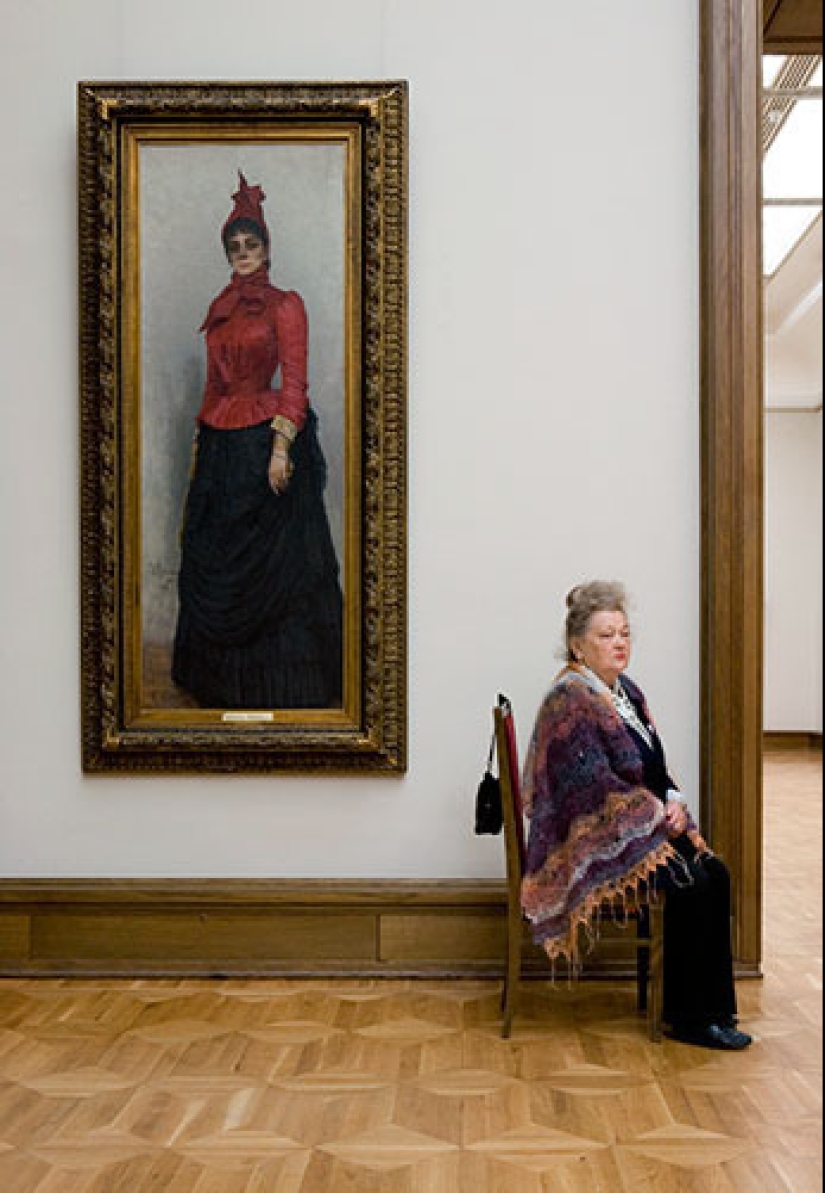 Curious photo series " Caretakers of Russian Museums»