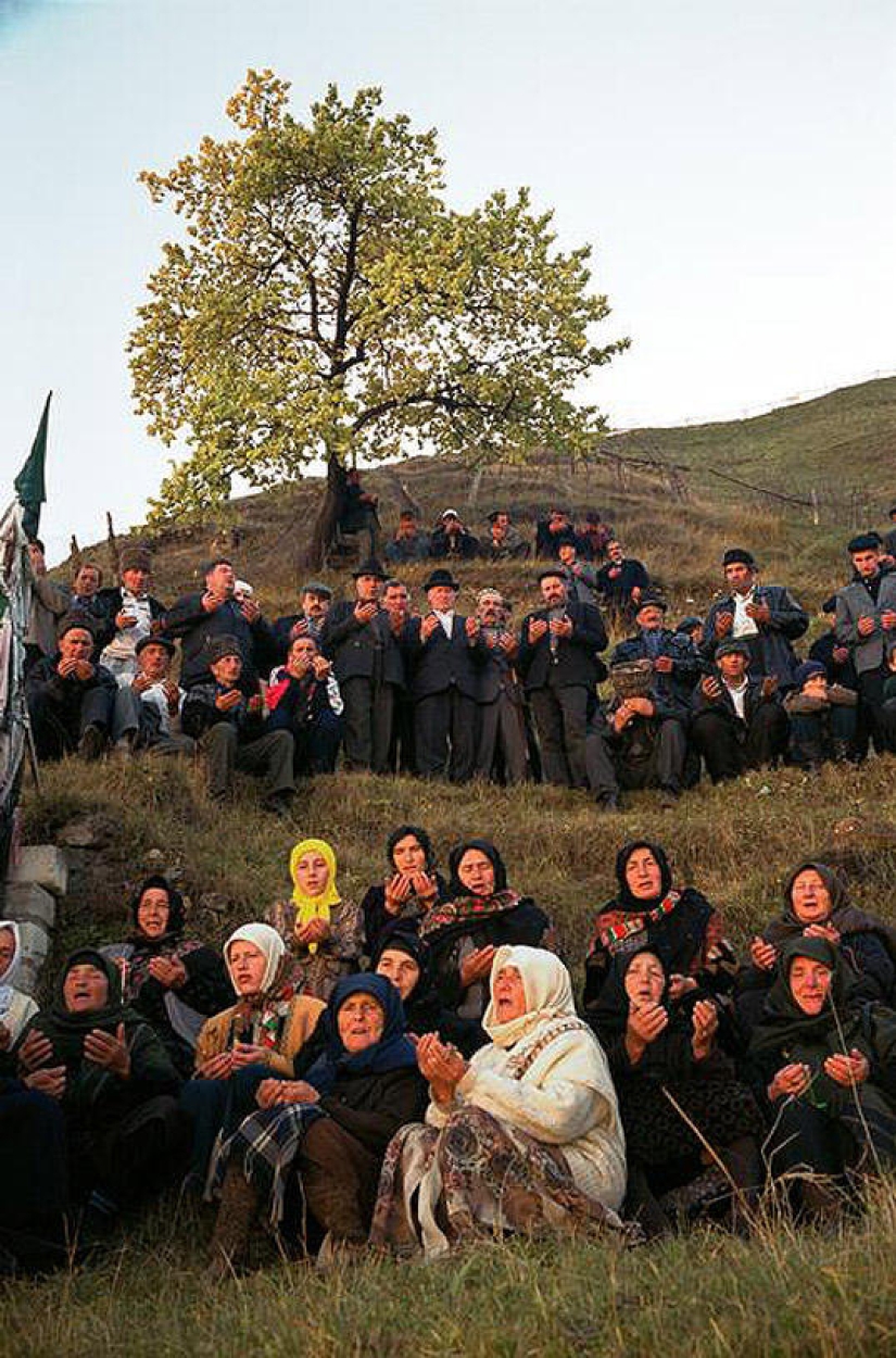 Dagestan, 2000, photograph by Thomas Dvorak