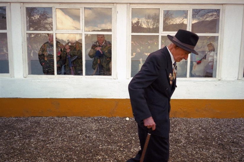 Dagestan, 2000, photograph by Thomas Dvorak