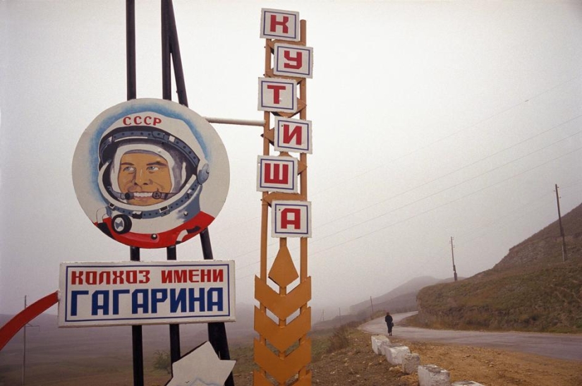 Dagestan, 2000, photograph by Thomas Dvorak