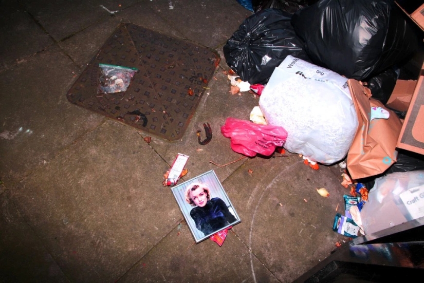 Dark deeds: fotos atrevidas de la vida nocturna en los lugares sórdidos de Londres