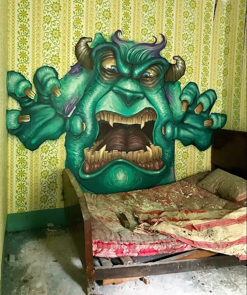 David Lozano's Toothy Monsters Inscribed in Abandoned Interiors