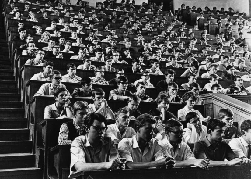 De tipos a trabajadores duros: fotos de la juventud soviética de los años 60