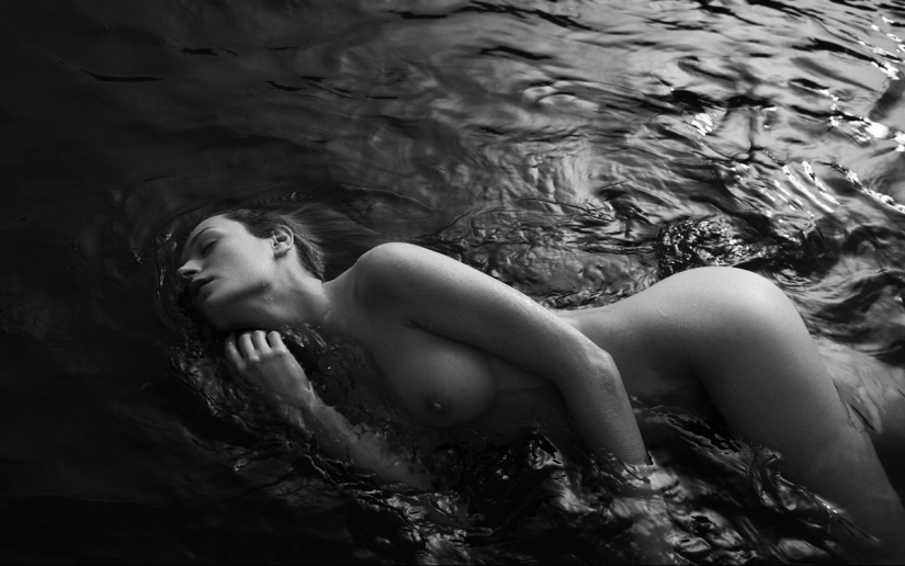 Desnudez serena en las fotos eróticas de Stefan Rappo