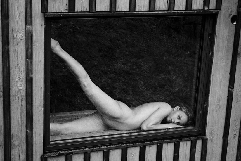 Desnudo en blanco y negro de Lukas Dvorak