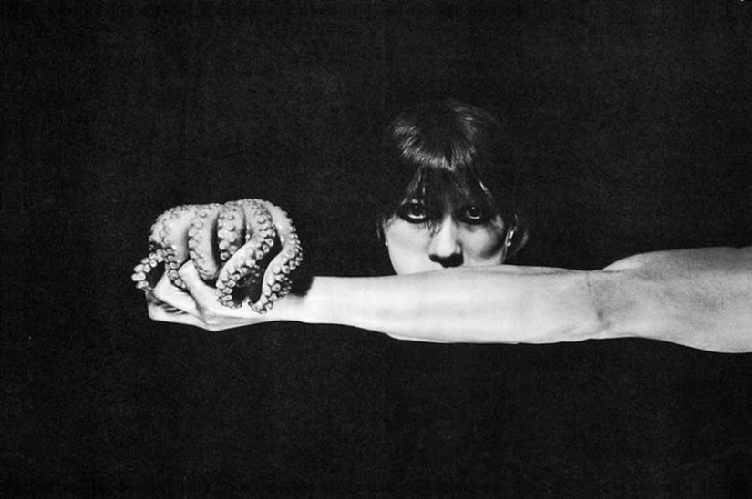 Desnudo surrealista de un fotógrafo japonés