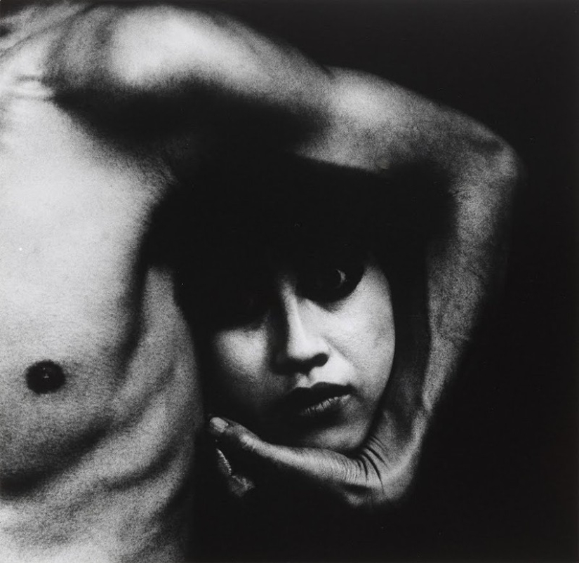 Desnudo surrealista de un fotógrafo japonés