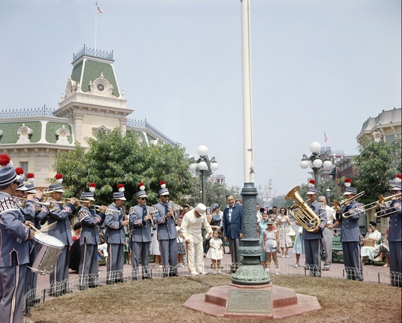 Disneyland en su día de apertura en 1955