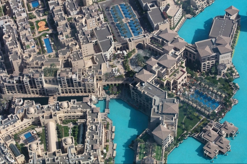 Dizzying: 25 amazing aerial photos of the most beautiful cities in the world from Ryan Koopmans